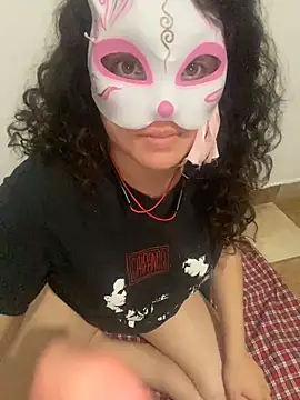 Lucy YupiSweet online show from February 18, 6:45 am