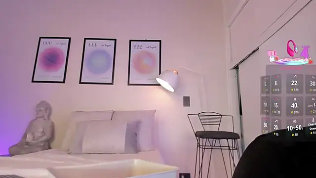 AriaMuse online show from October 6, 7:40 pm