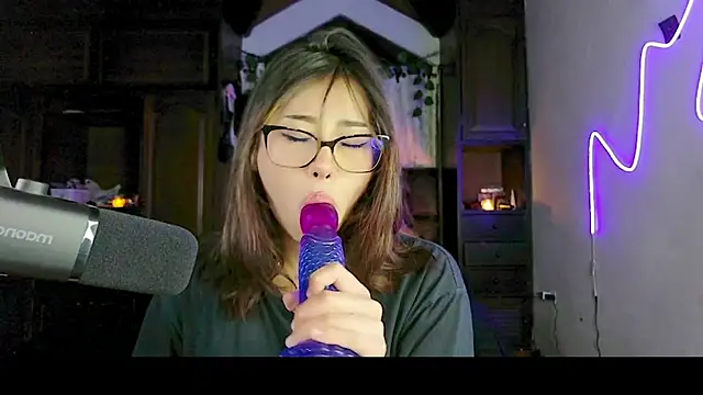 Shisuku Sophi online show from November 21, 5:20 am