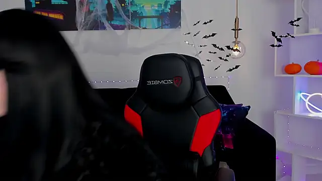 KiraHolli online show from October 31, 3:41 am