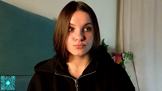 chloemilka online show from March 22, 5:19 pm