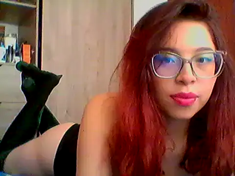 TsukiCherry online show from June 1, 2:30 pm
