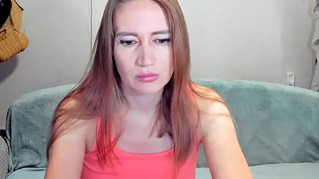 JessFoxxx online show from May 18, 3:05 am