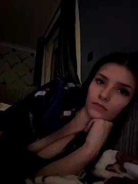 Snapshot of Naughty_CrystalXX chatting on October 2, 9:20 pm Naughty CrystalXX online show from October 2, 9:20 pm