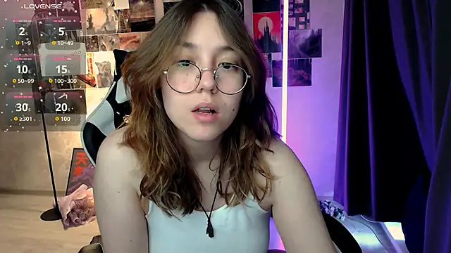 ameliameadd online show from September 27, 7:15 am