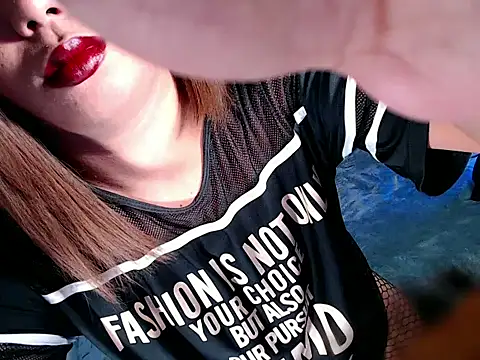 bigfattycocksonya27 online show from May 27, 2:08 am