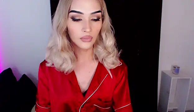 Alicegreenexx online show from June 17, 10:22 pm