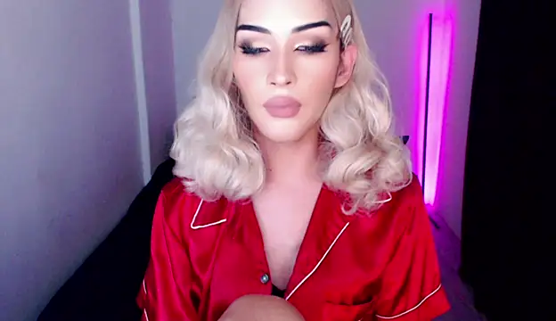 Alicegreenexx online show from June 14, 4:18 pm