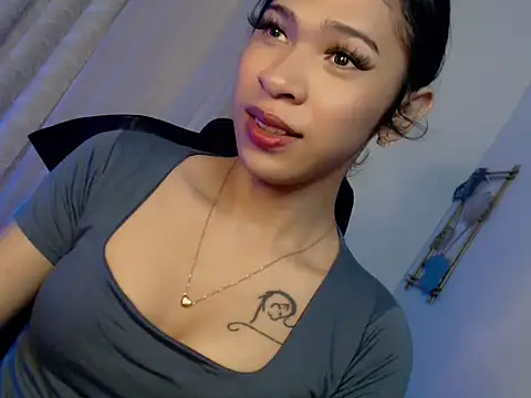 Annaloula online show from March 21, 6:46 pm