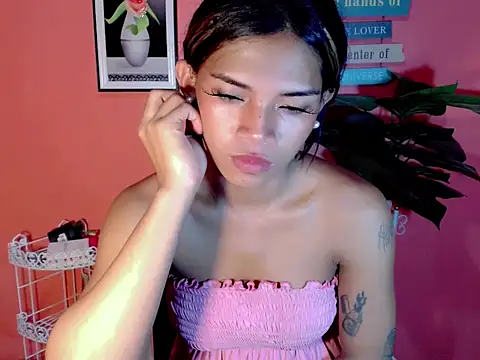 Sweet ThaliaXX online show from September 10, 10:15 am