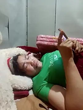 jienrrr online show from April 8, 10:45 pm