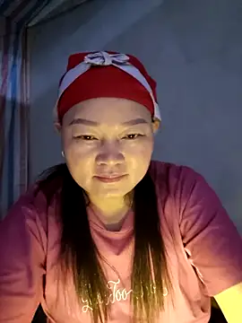 yoowwmr online show from November 18, 1:50 am