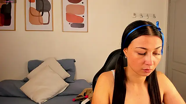 Alexia milf  online show from October 2, 11:15 am