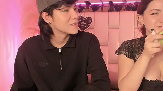 Daphne And Roger online show from March 17, 11:25 am