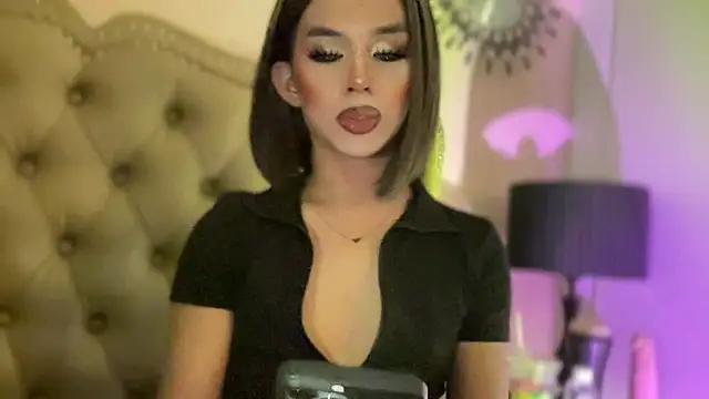 solana imani online show from March 28, 1:43 pm