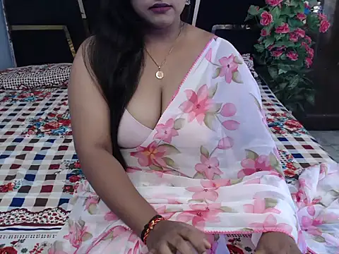 Snapshot of yours-ishika chatting on September 19, 5:39 am yours-ishika online show from September 19, 5:39 am