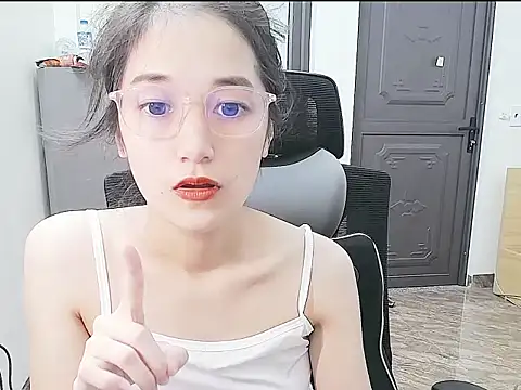 Shulee21 online show from October 15, 2:58 am