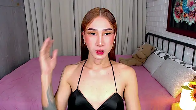 TRANSGODDESSA online show from November 17, 2:12 am