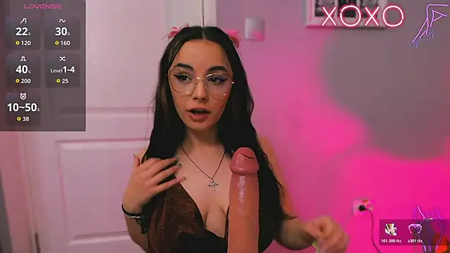 ScarletVex online show from April 29, 5:30 pm