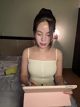 Snapshot of -katinat- chatting on September 25, 5:22 pm -katinat- online show from September 25, 5:22 pm
