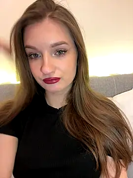 AdelinaEmber online show from October 3, 11:26 am