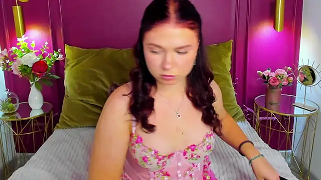 LizyBex online show from October 27, 8:25 pm