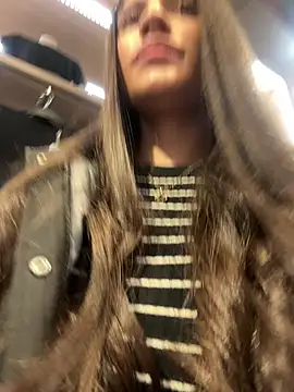 Isabella21  online show from February 12, 1:07 am