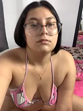 Velma star online show from November 18, 10:00 pm