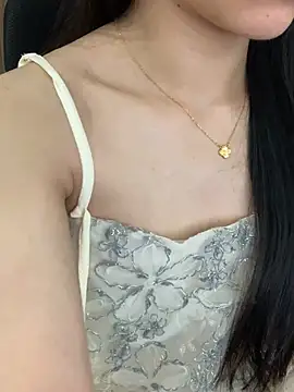 JennyQueen18 online show from March 5, 7:48 am