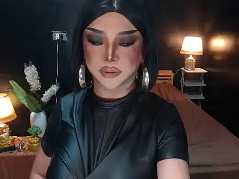 xAuroraRobinsx online show from April 15, 9:43 am