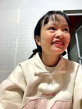 Daisy018 online show from November 12, 1:47 am