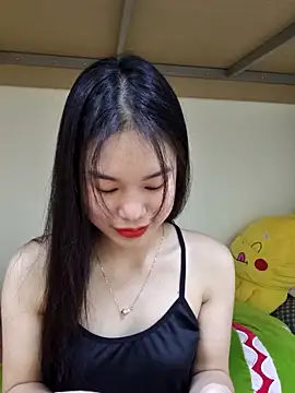 Baby-ladytits2025 online show from October 13, 4:09 pm