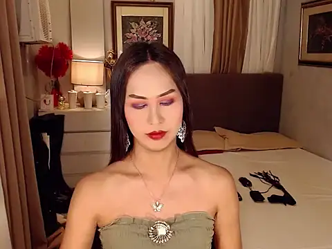 Nathalieheartt online show from March 5, 10:27 pm