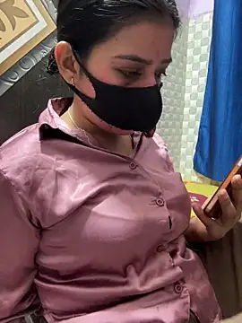 Hot Jaanvi  online show from April 7, 3:47 pm