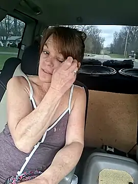 JaimeRhett online show from April 3, 4:05 pm