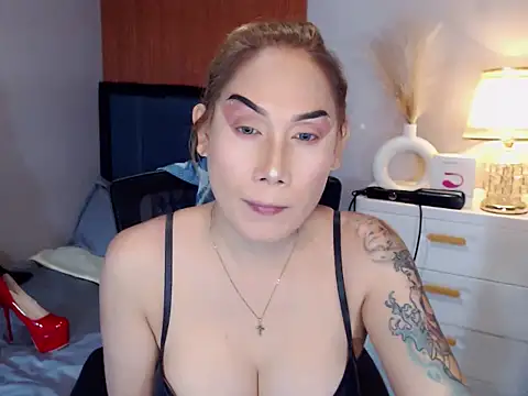 Allysonevanns online show from March 12, 3:42 am