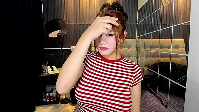 delightfulprincessts online show from May 14, 8:03 pm
