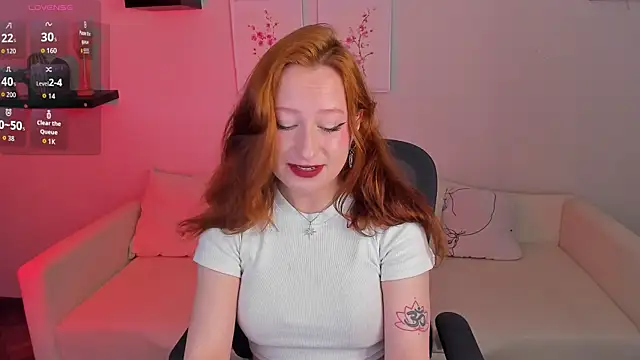 Violet Griffen online show from May 25, 3:55 pm