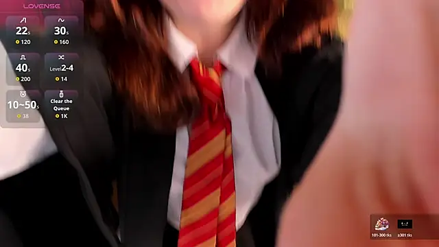 Violet Griffen online show from January 8, 4:11 pm