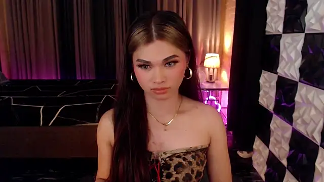 BigCockMaxineTS online show from November 3, 8:57 pm