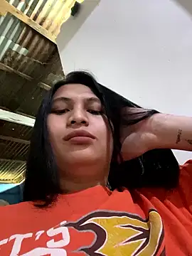 NaomiSmall online show from January 7, 8:28 am