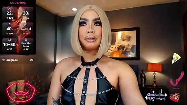 FridaHumphrey online show from October 26, 8:04 pm