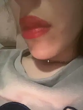Mimisixo online show from May 8, 11:28 pm