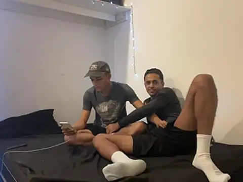 Midnight Socks Guys online show from July 5, 12:28 am
