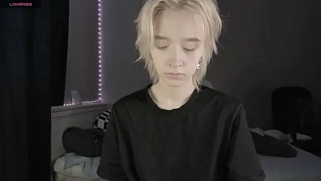 MelissaReis online show from February 14, 9:33 am