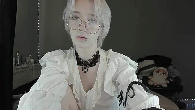 MelissaReis online show from November 15, 11:55 am