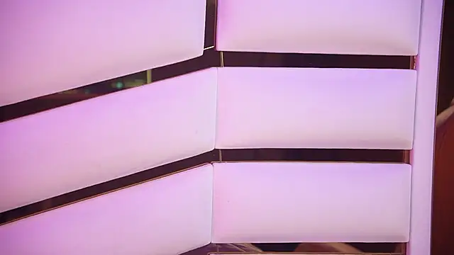 ambar rosse25 online show from April 8, 12:07 pm