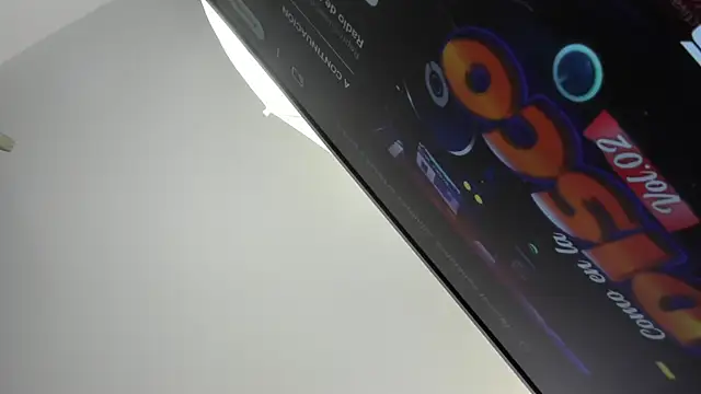 JenniferHills online show from November 7, 3:45 am