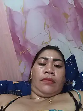 sexybitch 02 online show from May 13, 6:41 am