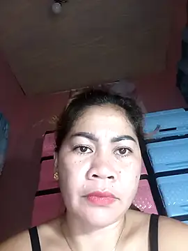 sexybitch 02 online show from May 4, 1:04 pm
